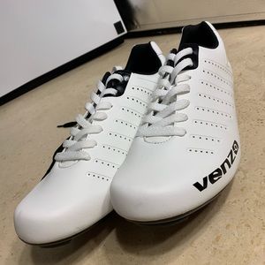 New women’s venzo lace up cycling or spinning shoes 🚵‍♀️